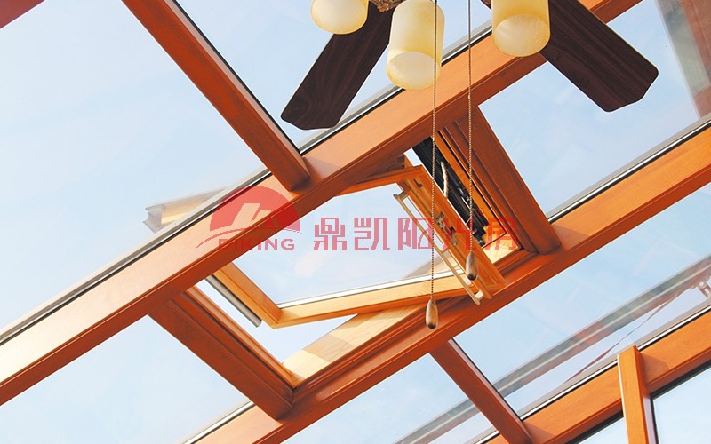 陽(yáng)光房怎么選門窗？快來抄！